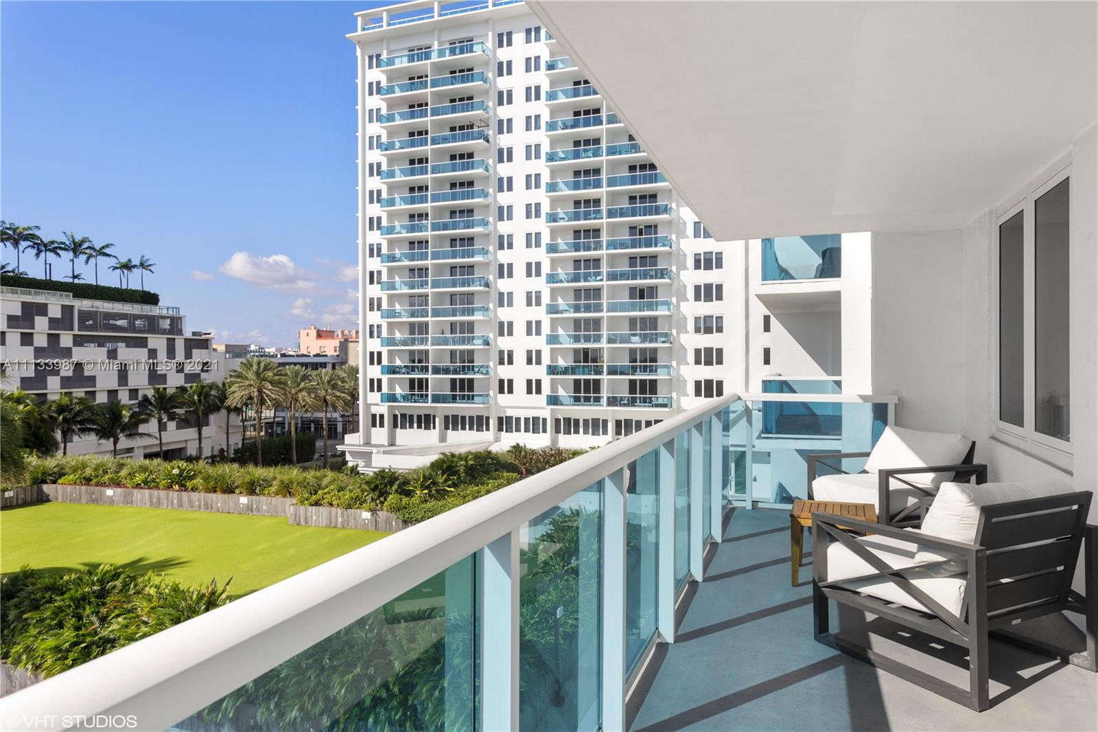 RONEY PALACE CONDO - Residential