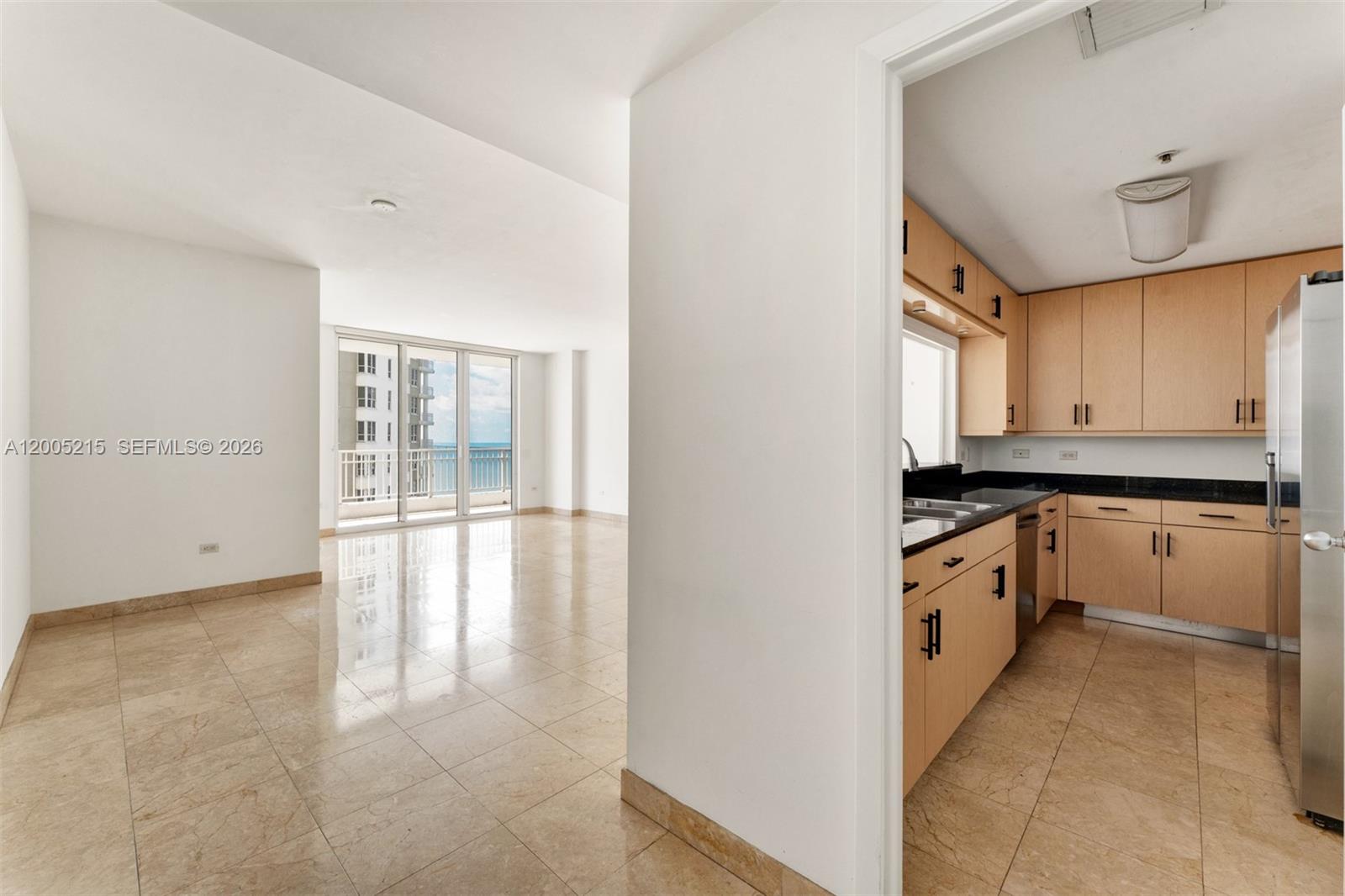 COURTS BRICKELL KEY CONDO - Residential