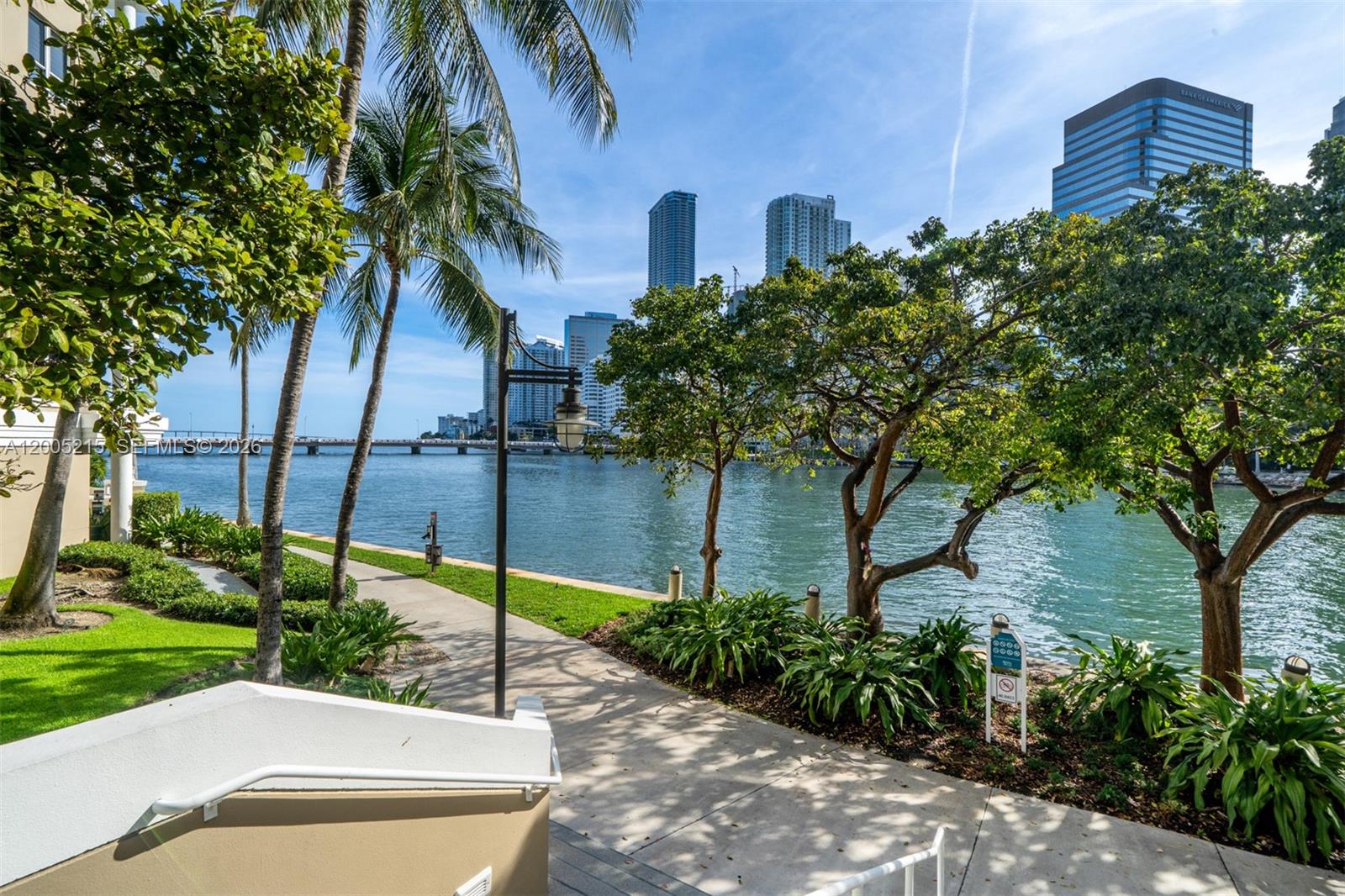 COURTS BRICKELL KEY CONDO - Residential