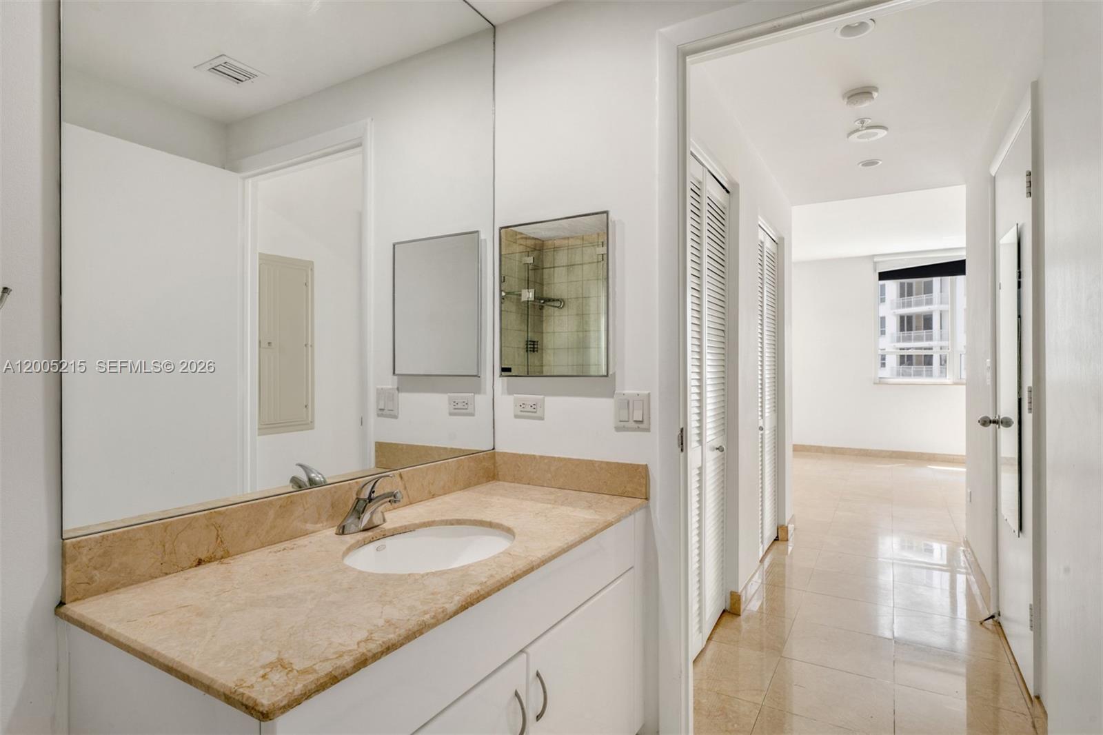COURTS BRICKELL KEY CONDO - Residential