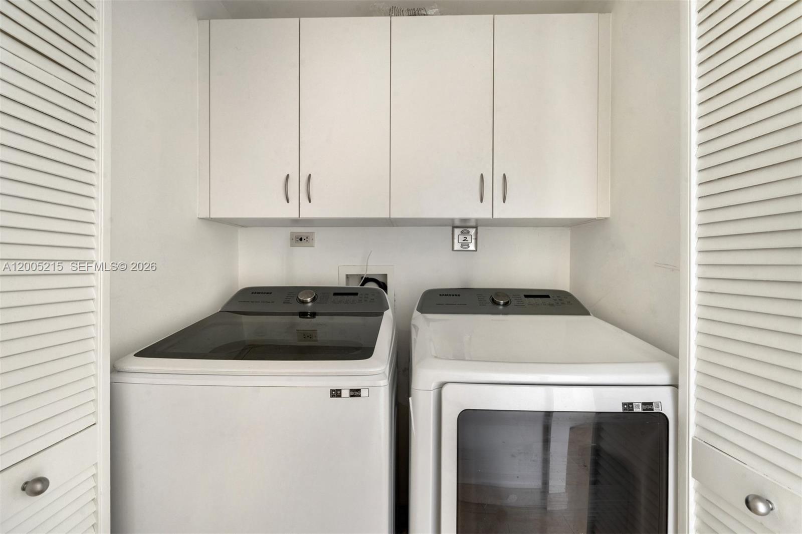 COURTS BRICKELL KEY CONDO - Residential