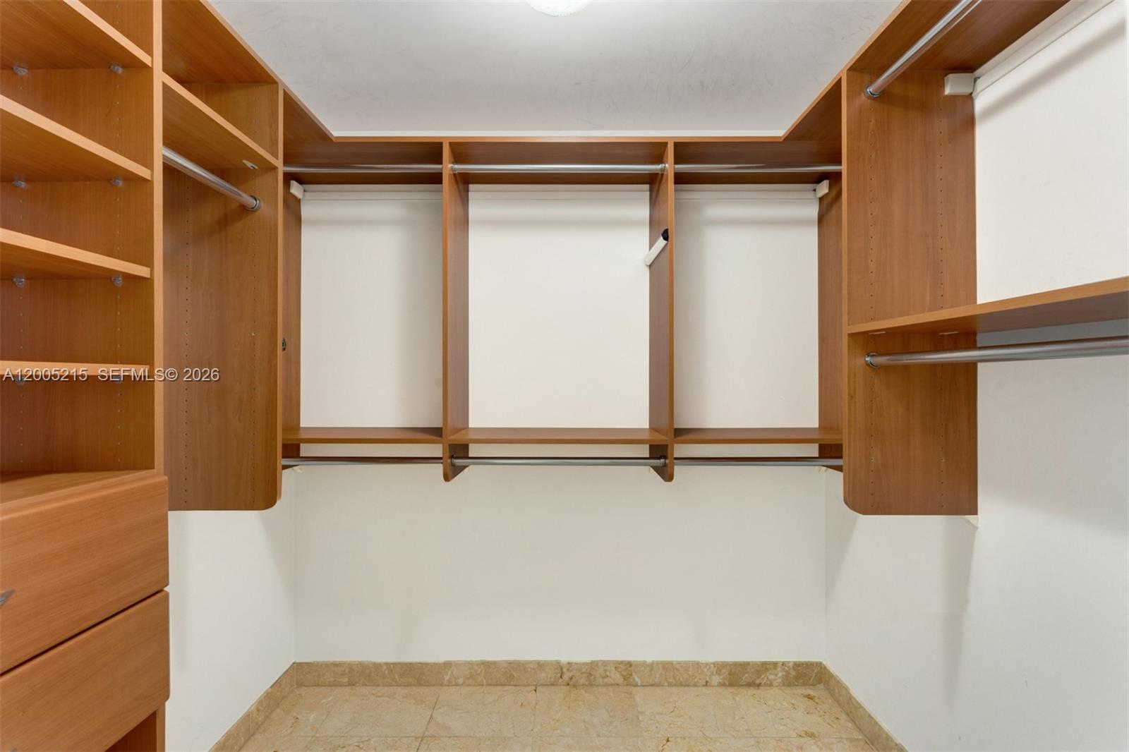COURTS BRICKELL KEY CONDO - Residential
