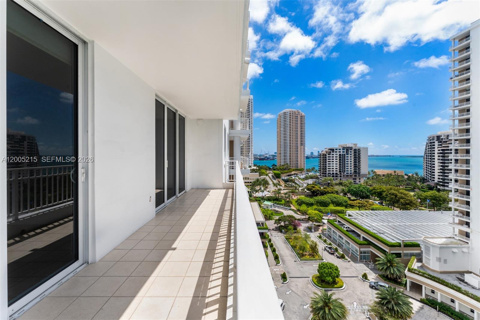 COURTS BRICKELL KEY CONDO - Residential