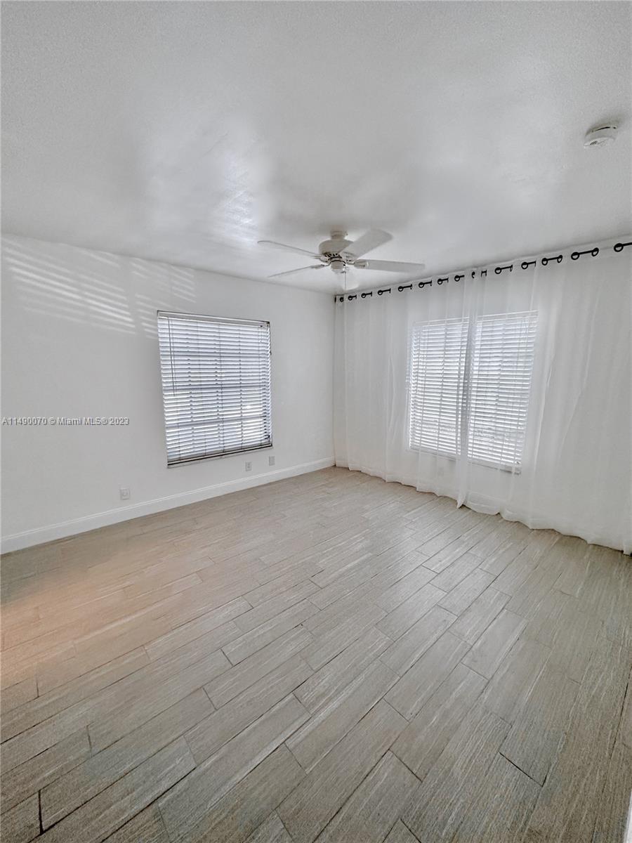 IMPERIAL POINT COLONNADES - Residential Lease