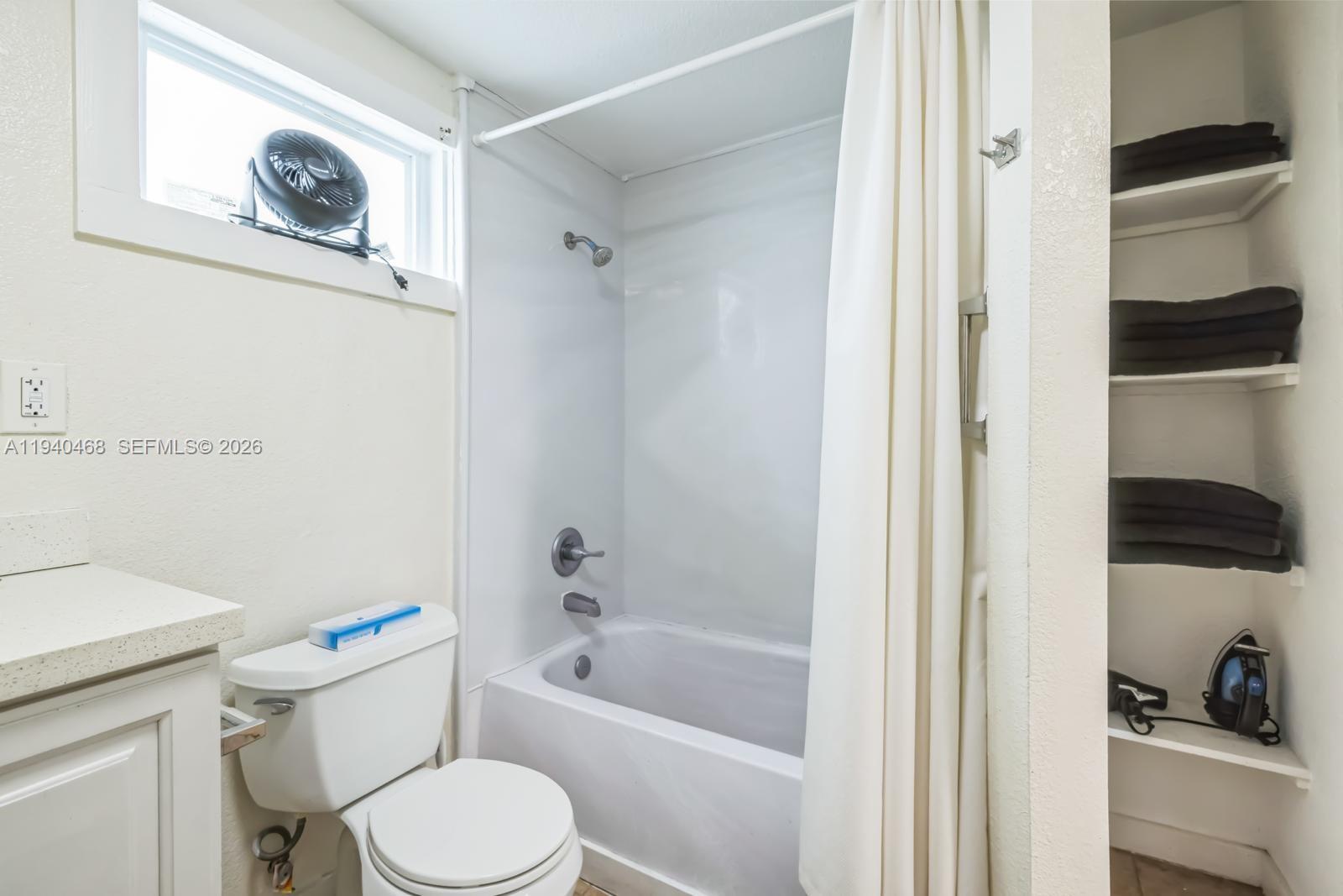T L JOHNSON SUB IN SW1/4 - Residential
