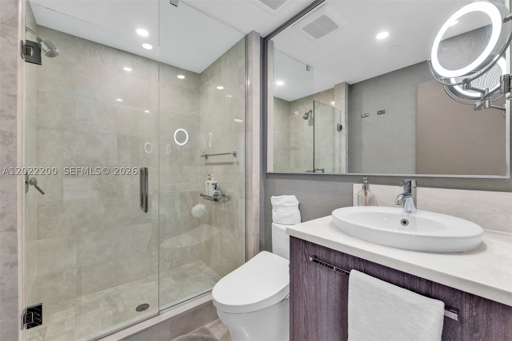 JADE OCEAN CONDO - Residential