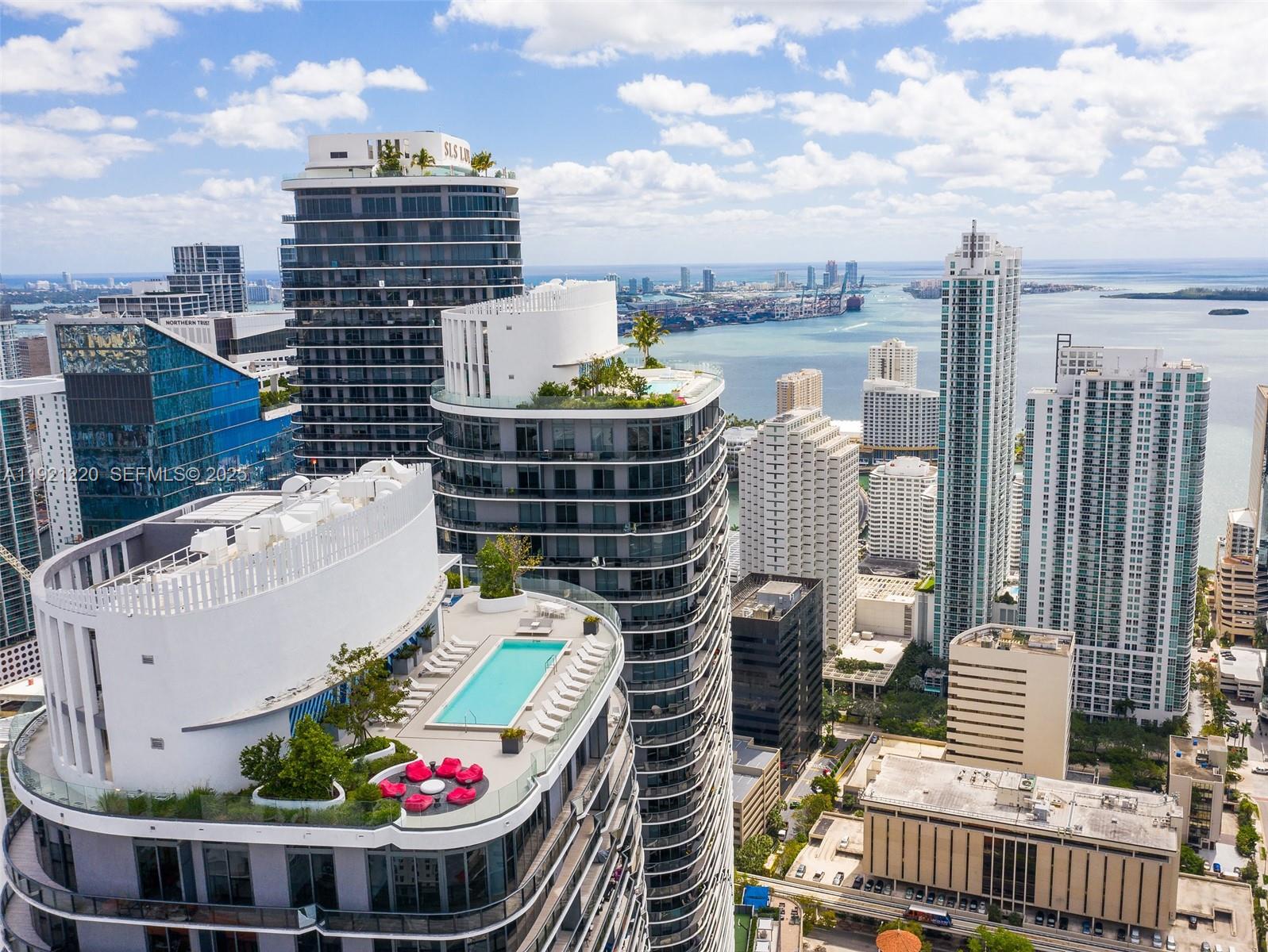 BRICKELL HEIGHTS EAST CON - Residential Lease