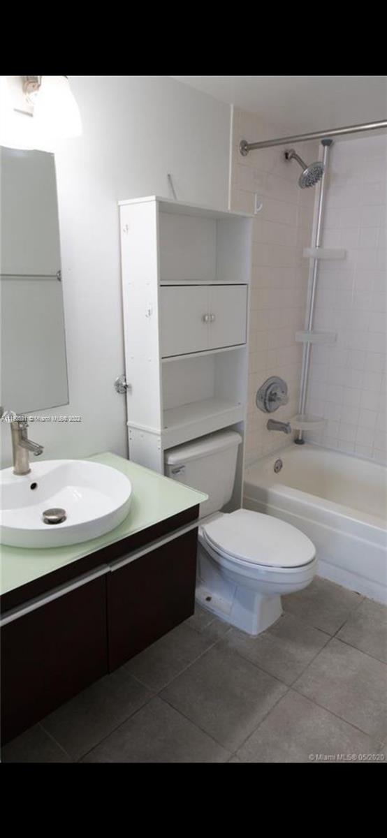 MADISON DOWNTOWN CONDO - Residential Lease