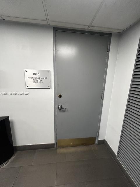 all utilities included water, light and internet. 24 hours access and plenty of parking. with private kitchen and bathroom, easy process to move in call now this wont last!