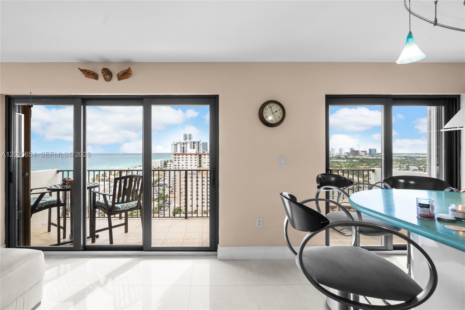 SUMMIT CONDO - Residential