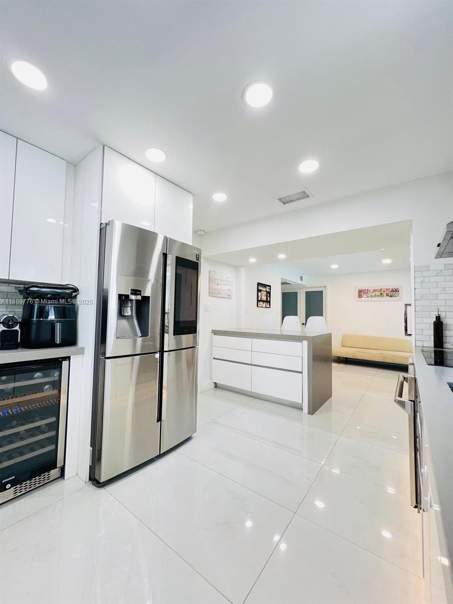 C GAB COUNTRY CLUB SEC 6 - Residential Lease