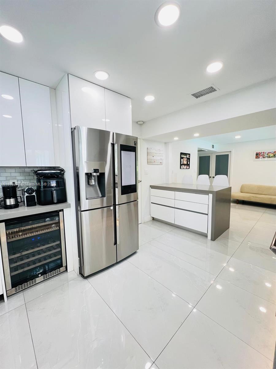 C GAB COUNTRY CLUB SEC 6 - Residential Lease