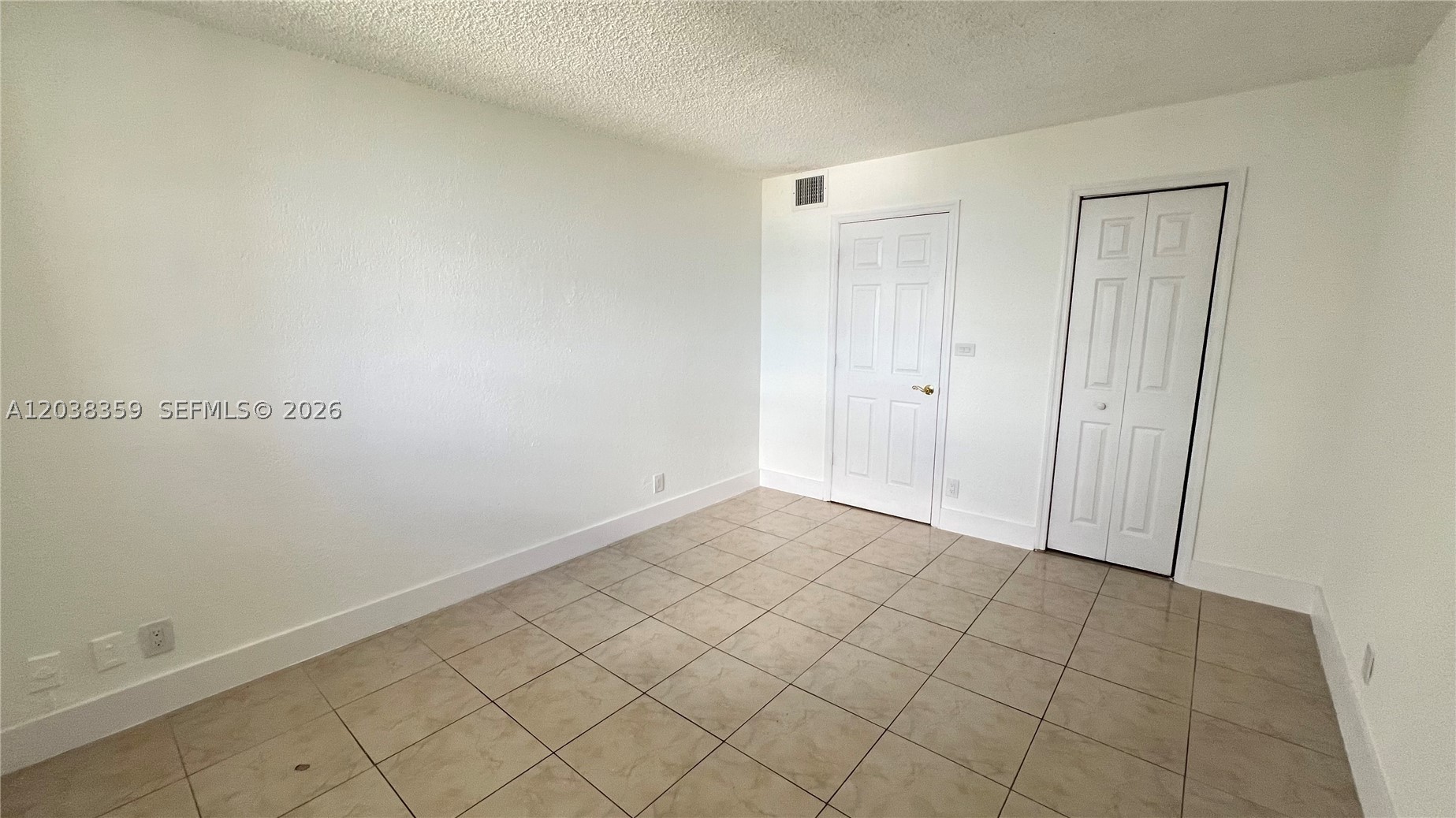YOLANDA VILLAS CONDO - Residential Lease