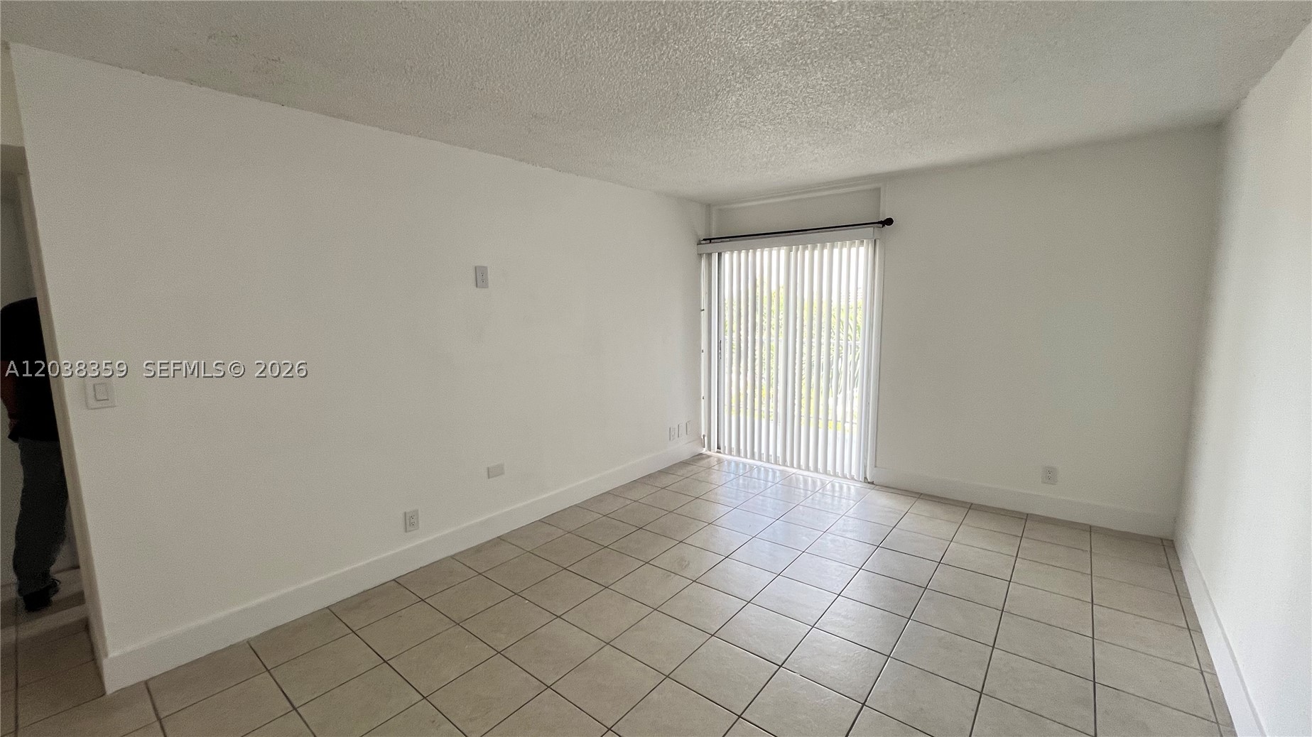 YOLANDA VILLAS CONDO - Residential Lease