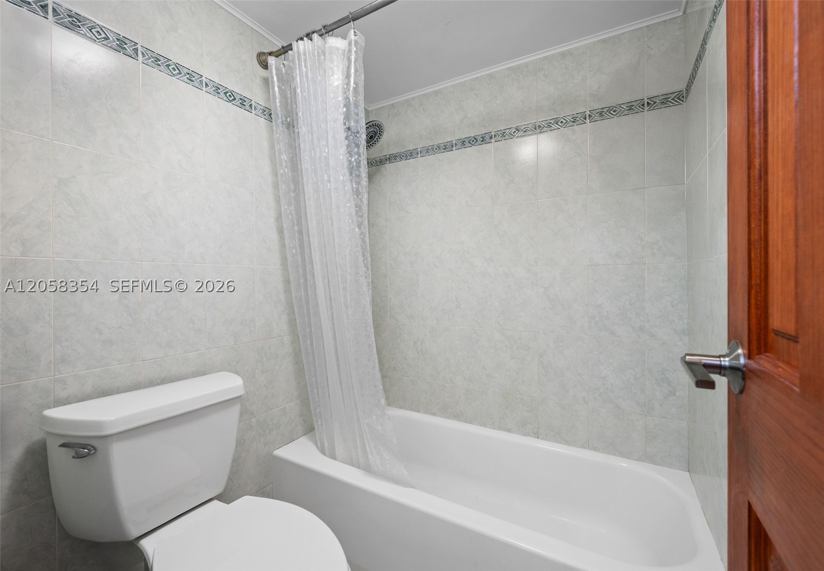 PARKER PLAZA CONDO ESTATE - Residential