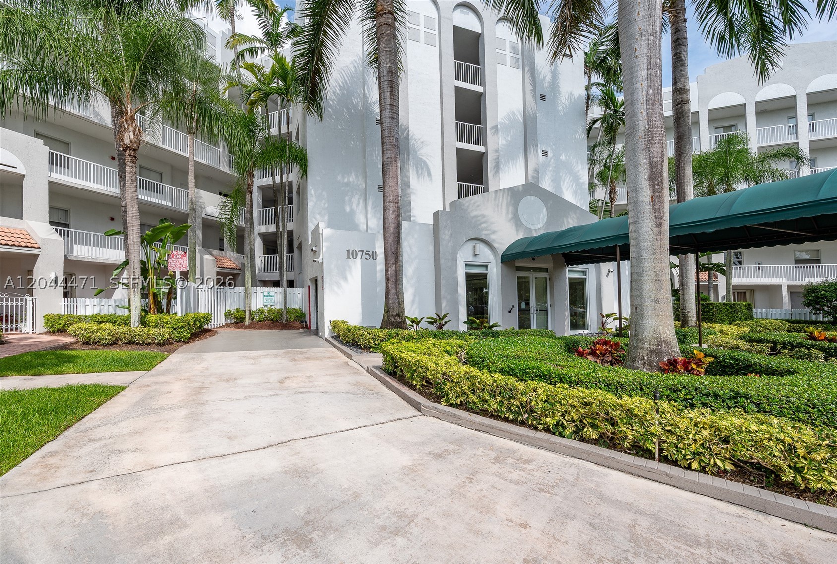 CAPTIVA CONDO B - Residential