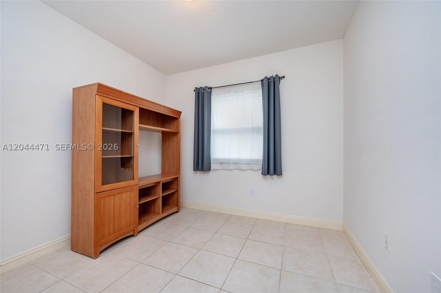 CAPTIVA CONDO B - Residential