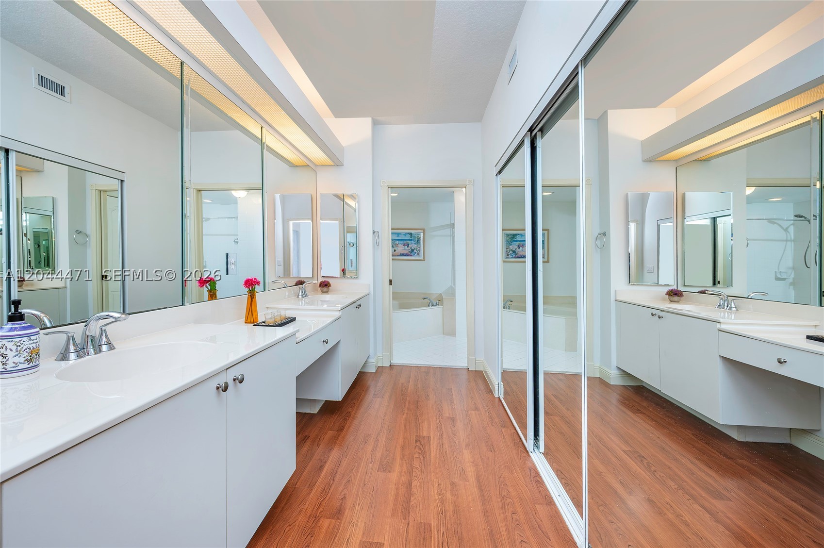 CAPTIVA CONDO B - Residential