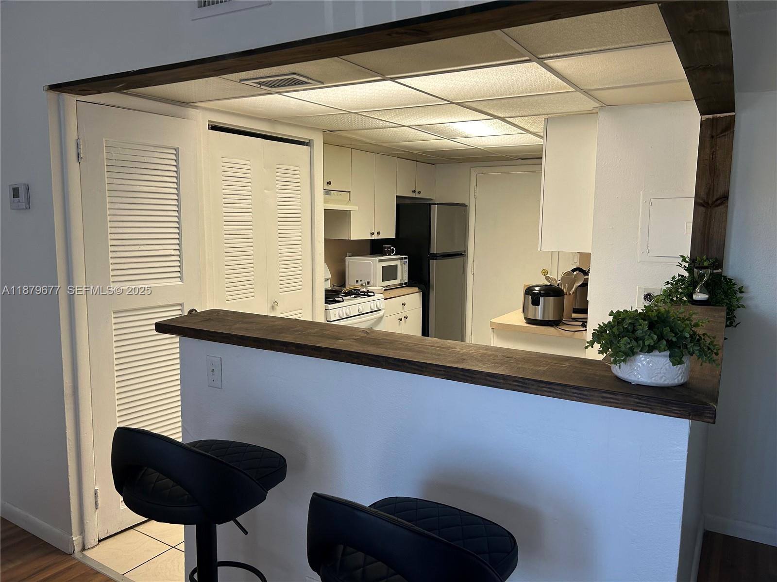 Very nice 2-bedroom units and 2-bath. Open kitchen. Laminated floors. This is a gated community with Gym, barbecue area, Tennis court, Security Patrol, Parking and a very nice pool. The unit is vacant. This unit has a monthly special assessment of $ 409.22 (see Brokers remarks for more detail regarding special assessment) Important: Buyer will assume a special assessment of $409.22/month for 174 months which started on April 2024. The condominium is scheduled for a full rebuild. Please read broker remarks for full details before submitting an offer. Unit is rented for $ 1950 a month, so a 24hs advance notice is needed. Please text listing agent for showing instructions.
