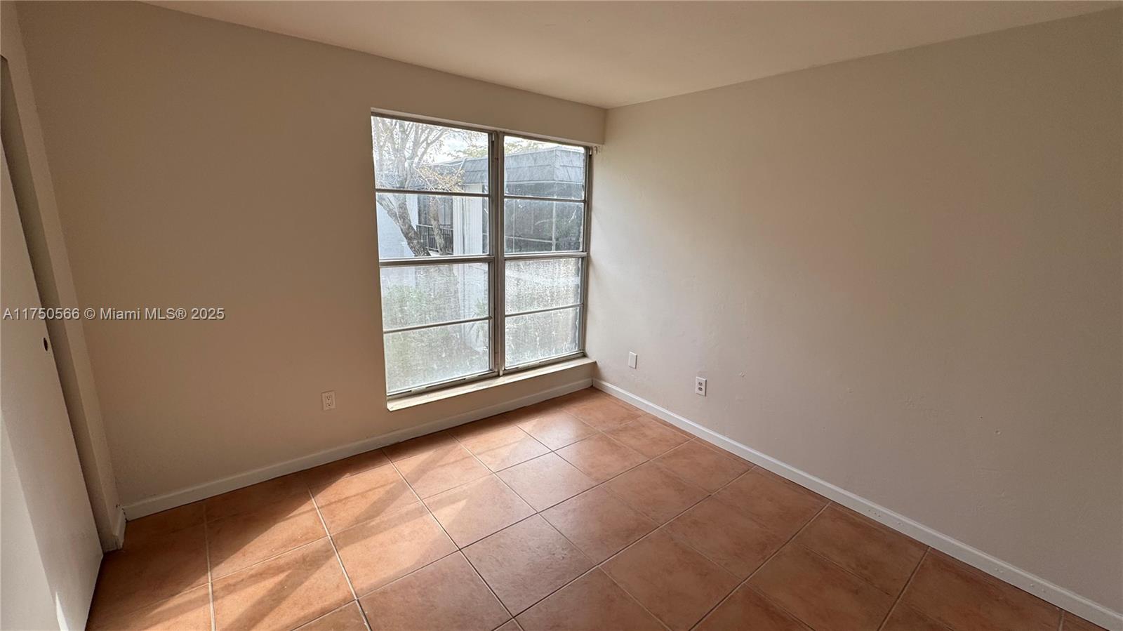 KENDALL ACRES CONDO BLDG - Residential Lease