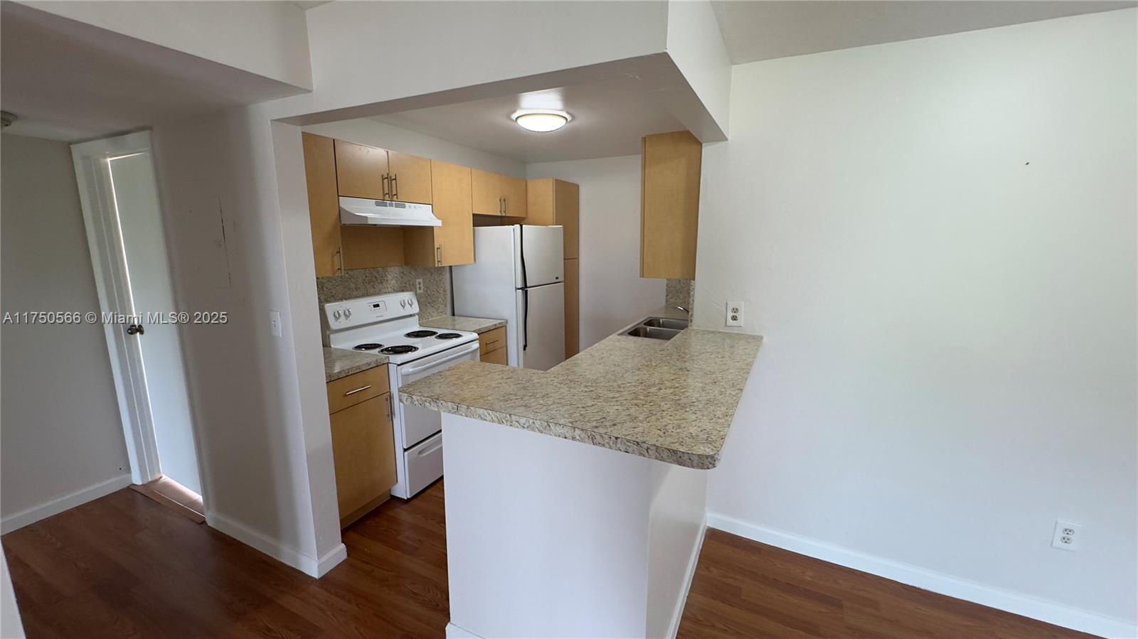 KENDALL ACRES CONDO BLDG - Residential Lease