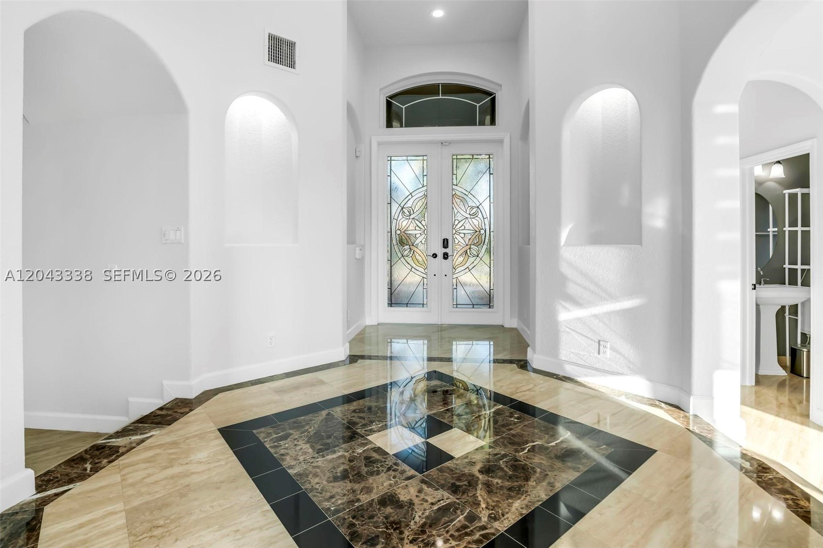 SUNSET LAKES PLAT ONE - Residential