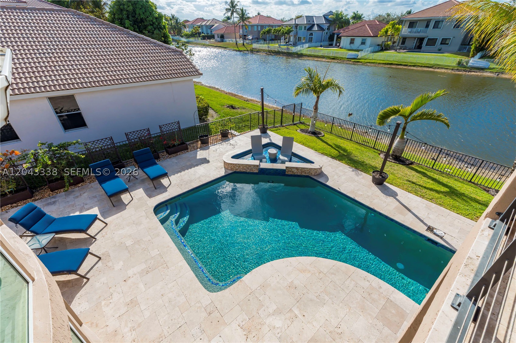 SUNSET LAKES PLAT ONE - Residential