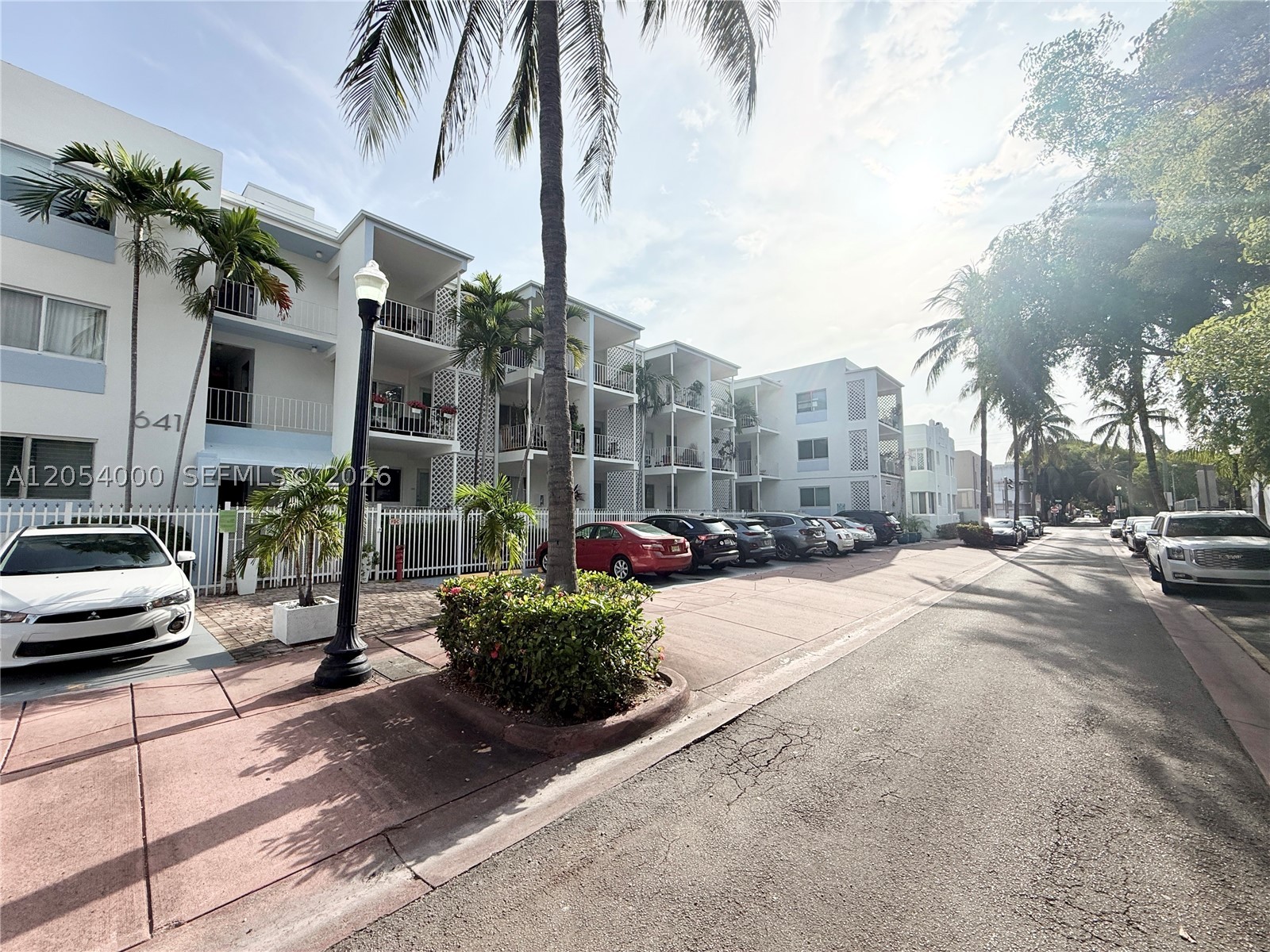641 ESPANOLA WAY INC COND - Residential