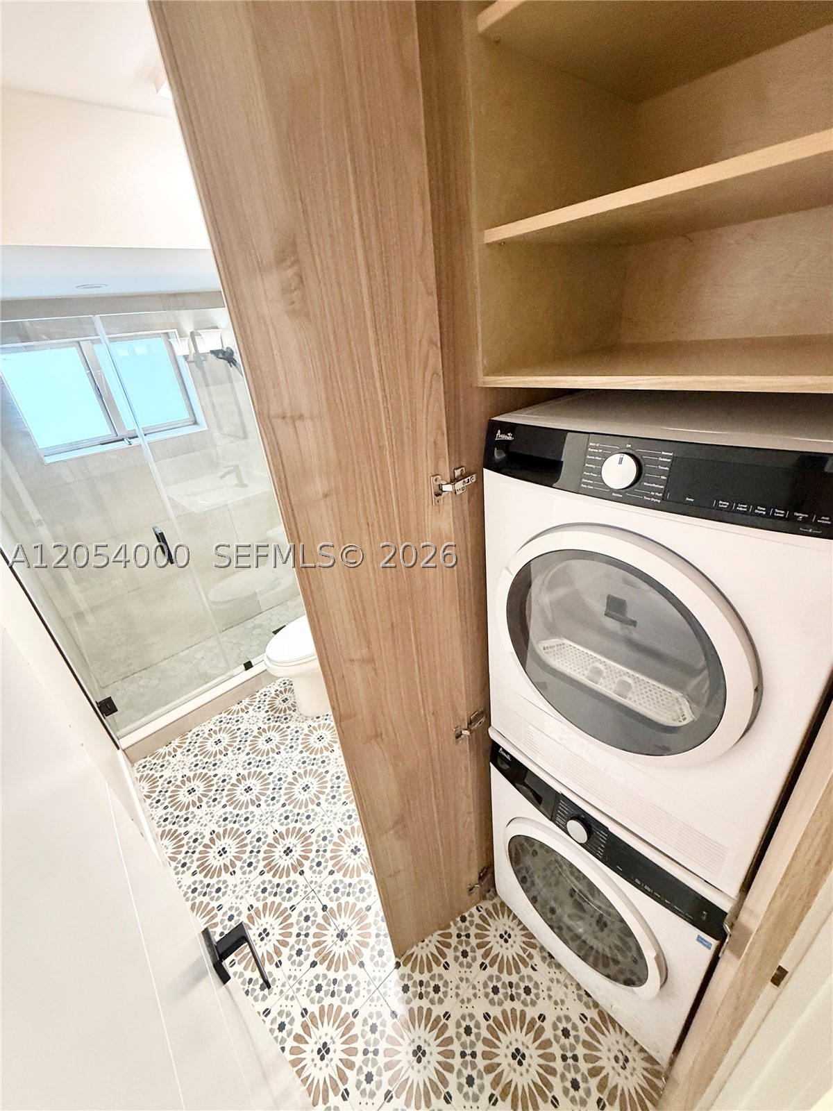 641 ESPANOLA WAY INC COND - Residential