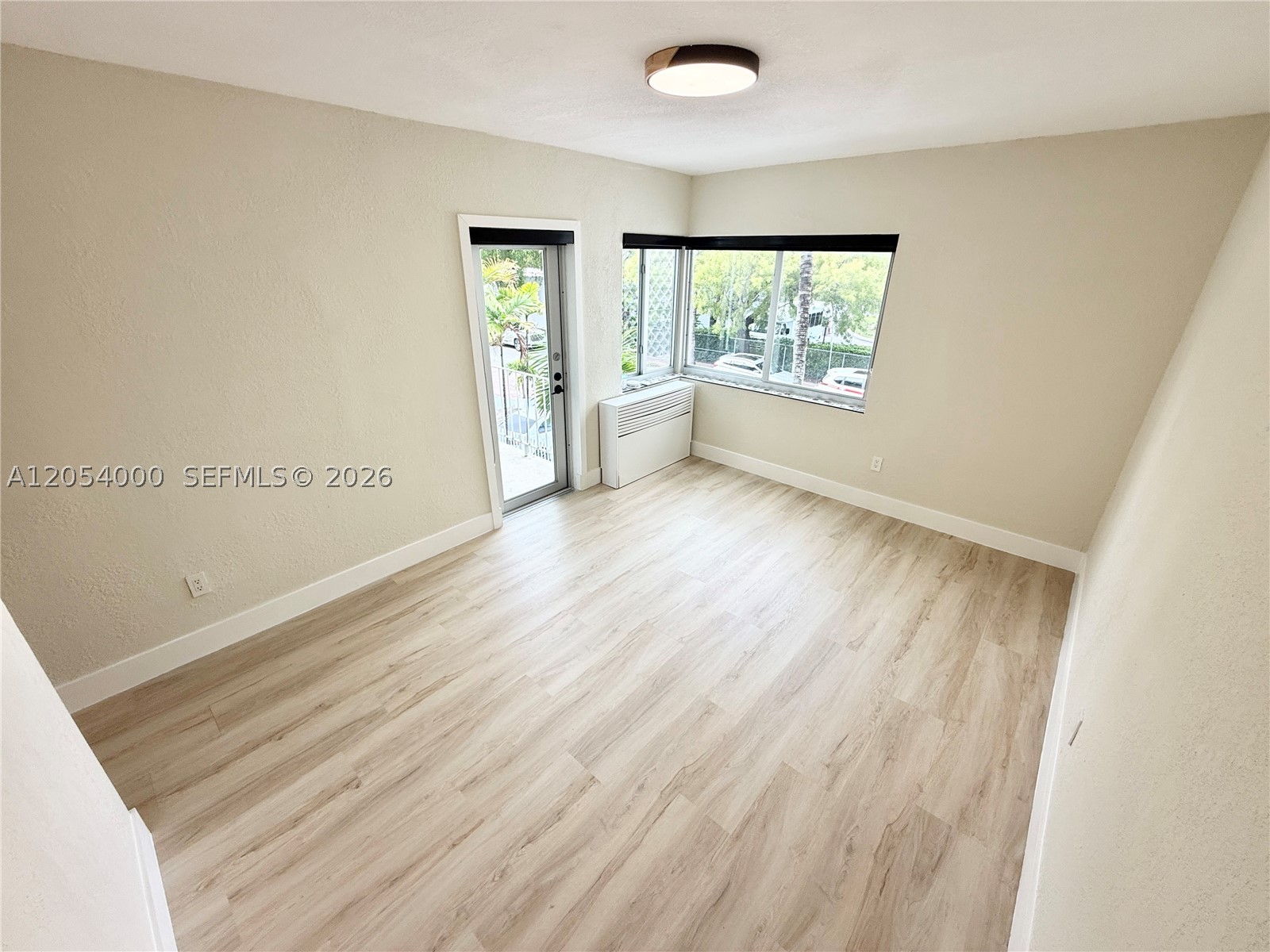 641 ESPANOLA WAY INC COND - Residential