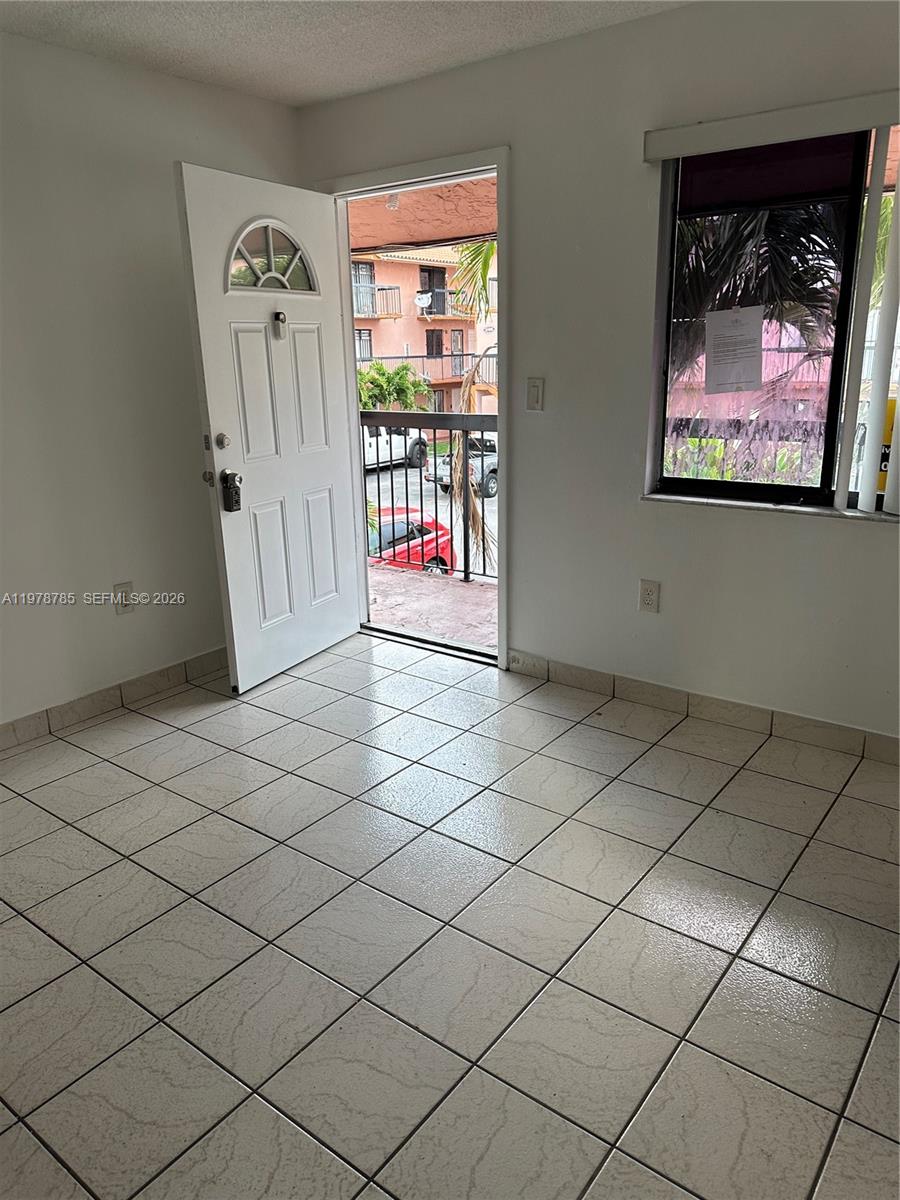 HIALEAH CLUB VILLAS CONDO - Residential