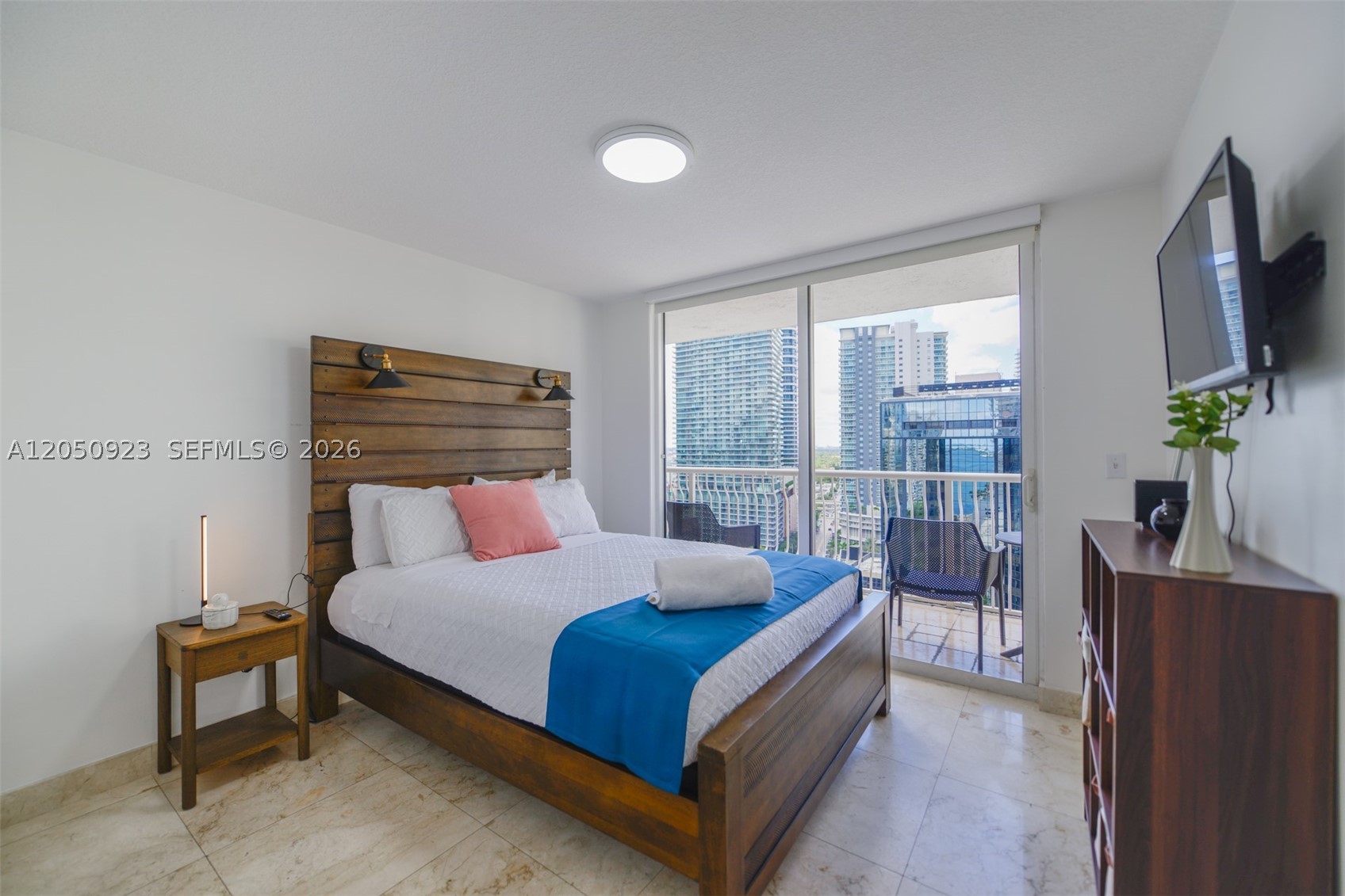 THE CLUB AT BRICKELL BAY - Residential Lease
