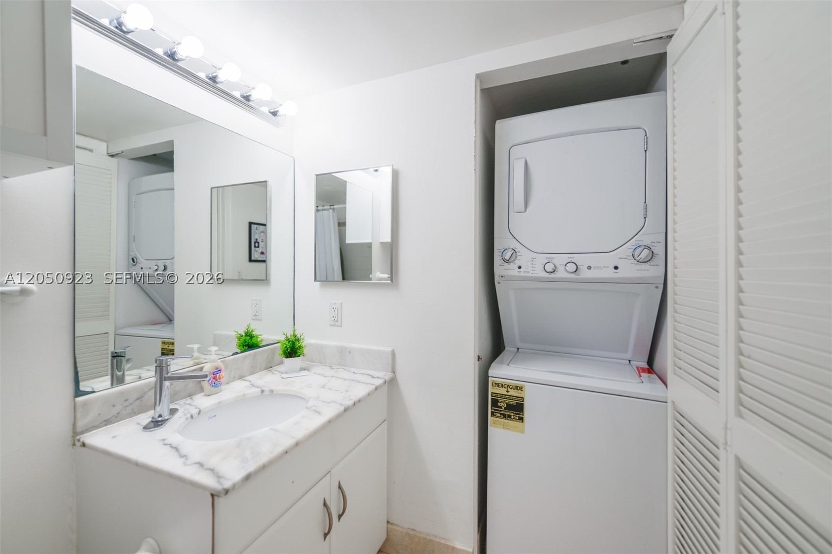 THE CLUB AT BRICKELL BAY - Residential Lease