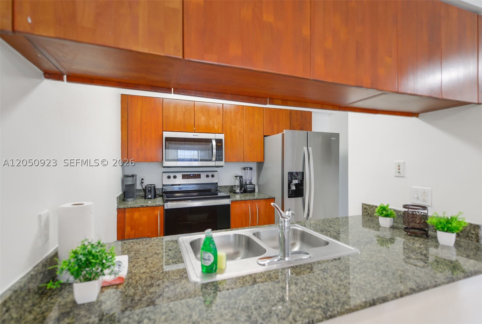 THE CLUB AT BRICKELL BAY - Residential Lease