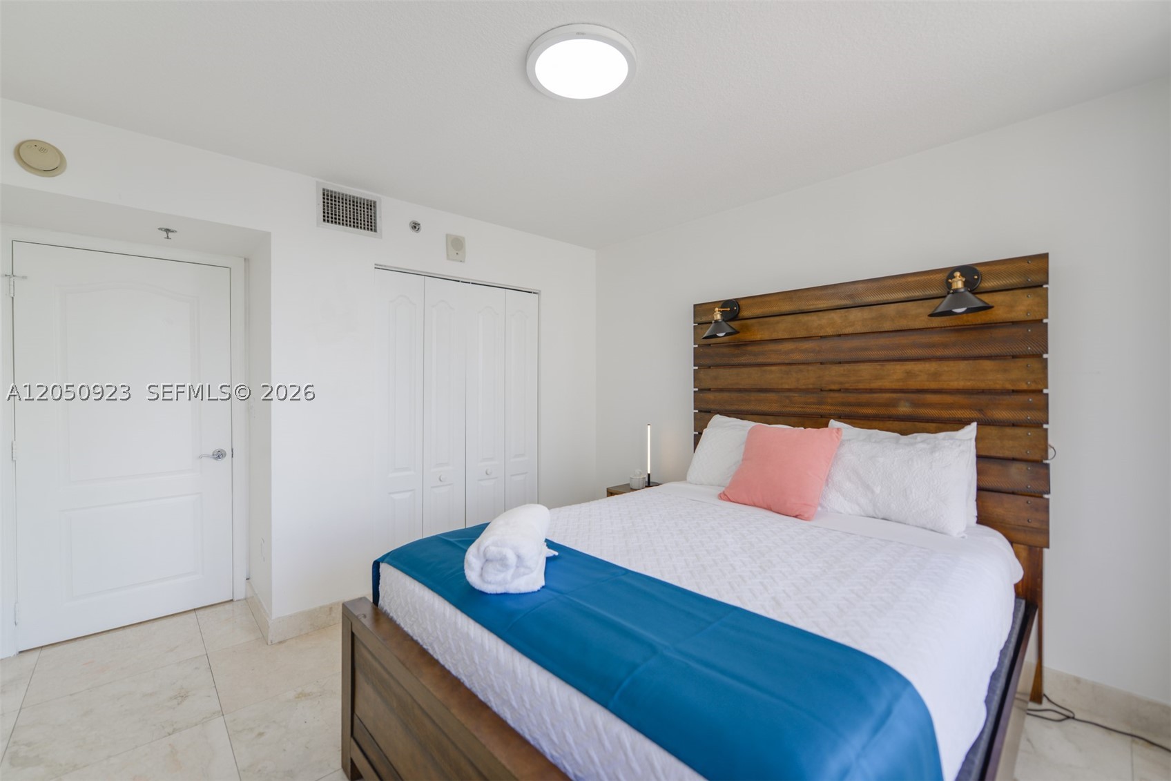 THE CLUB AT BRICKELL BAY - Residential Lease