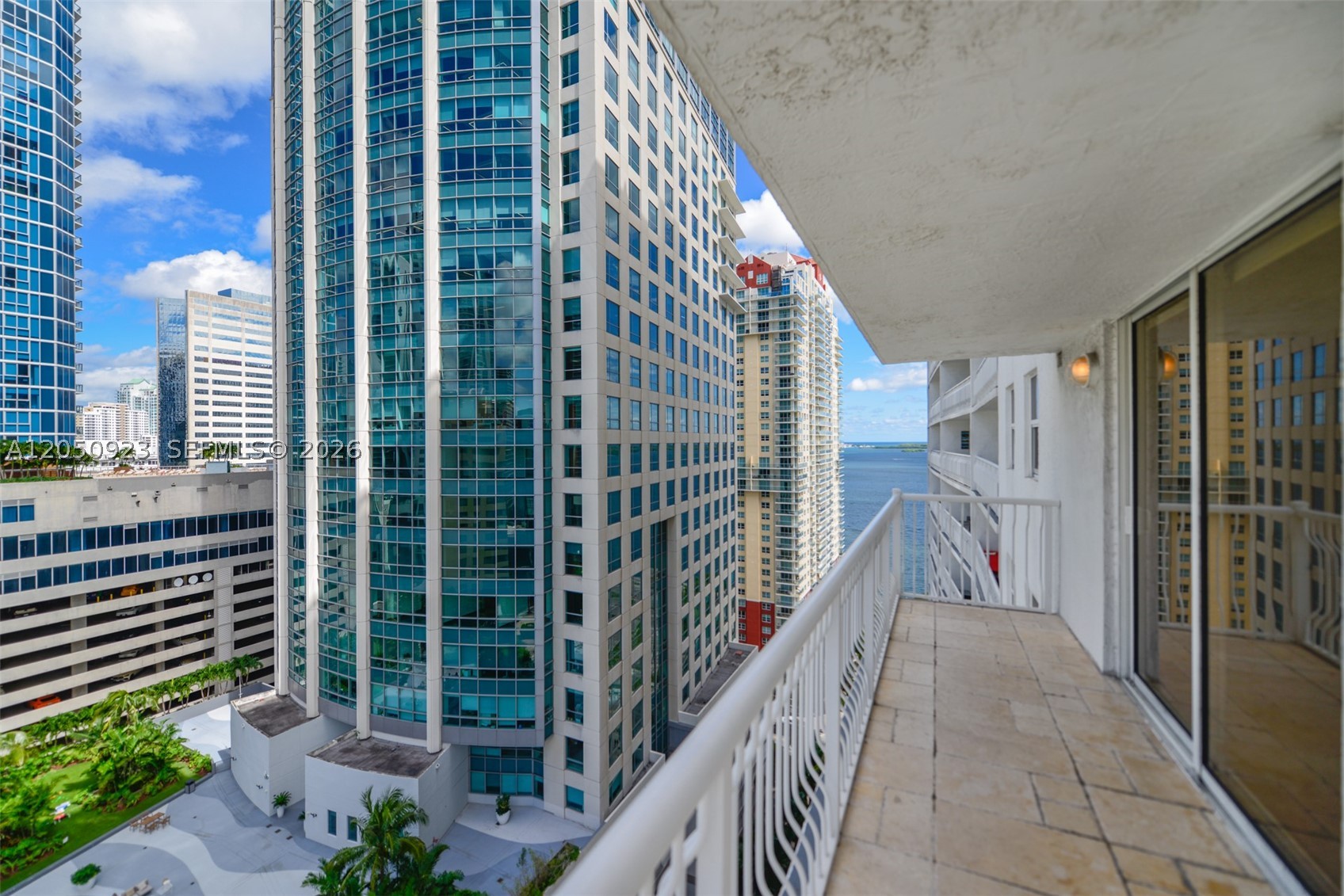 THE CLUB AT BRICKELL BAY - Residential Lease