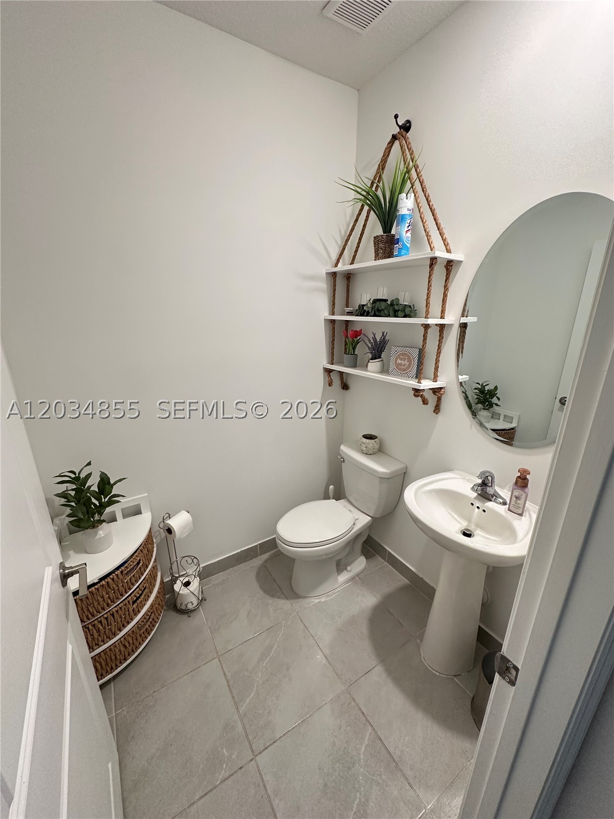 VIA VENTURA NEIGHBORHOOD - Residential