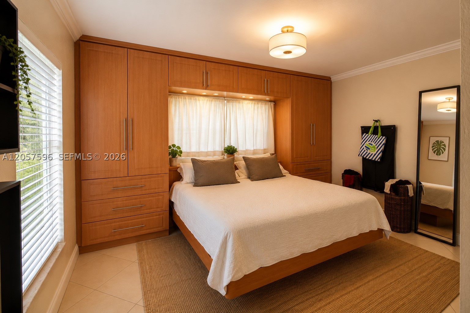 CORAL GABLES COUNTRY CLUB - Residential Income