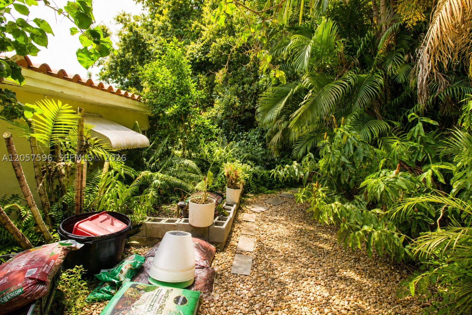 CORAL GABLES COUNTRY CLUB - Residential Income