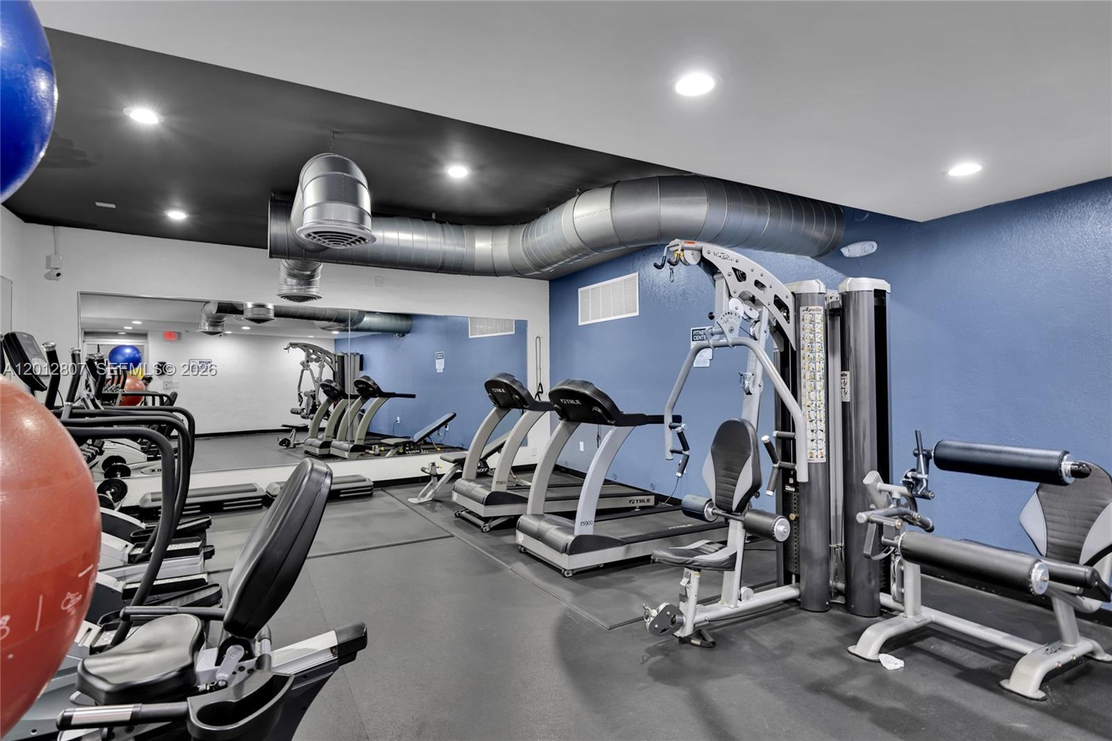 OCEAN VIEW TOWERS CONDO - Residential