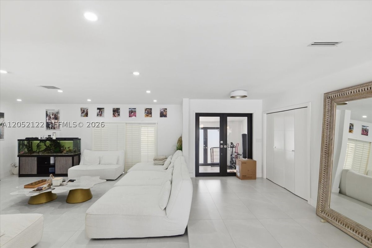 EASTERN SHORES 1ST ADDN - Residential Lease