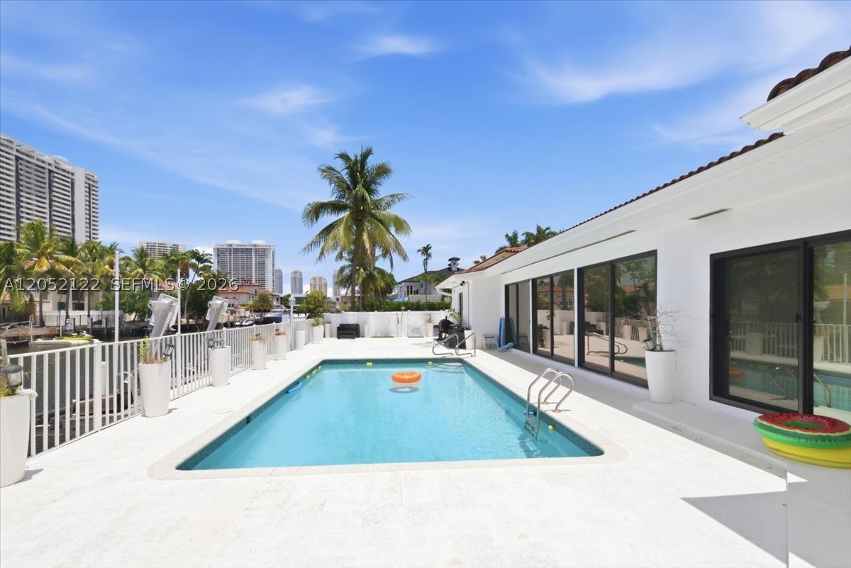 EASTERN SHORES 1ST ADDN - Residential Lease