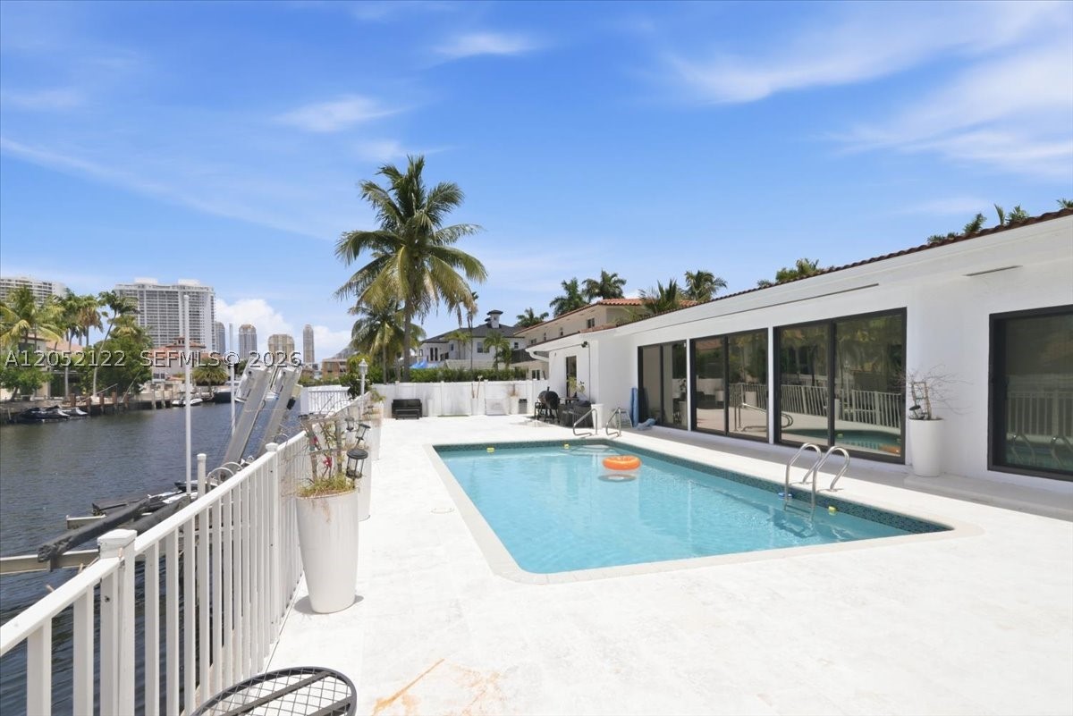 EASTERN SHORES 1ST ADDN - Residential Lease