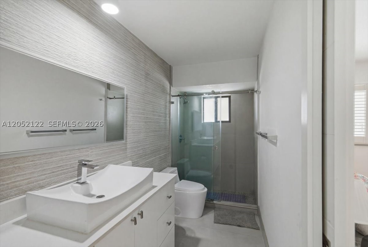 EASTERN SHORES 1ST ADDN - Residential Lease