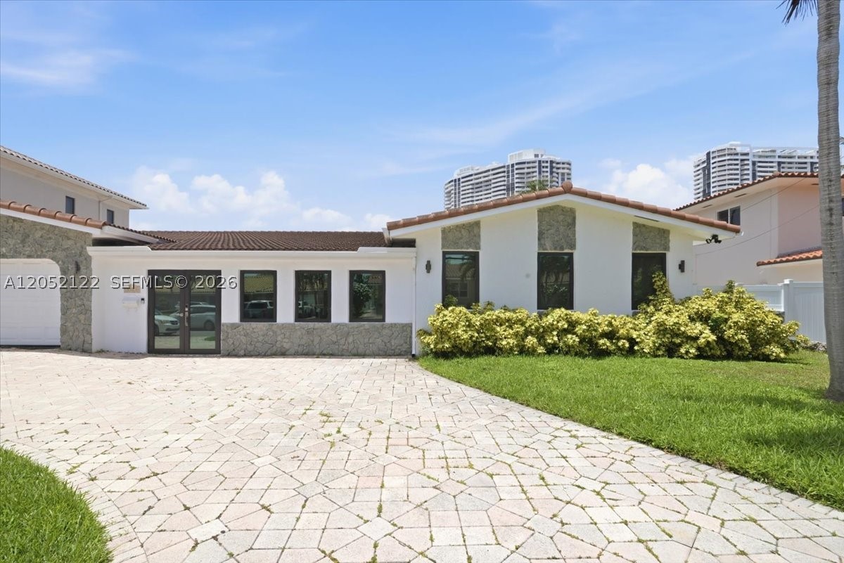 EASTERN SHORES 1ST ADDN - Residential Lease