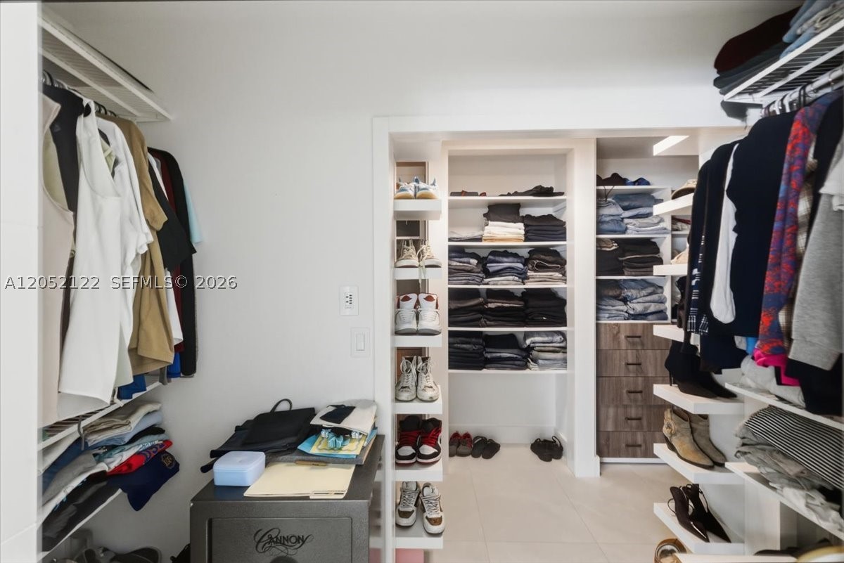 EASTERN SHORES 1ST ADDN - Residential Lease