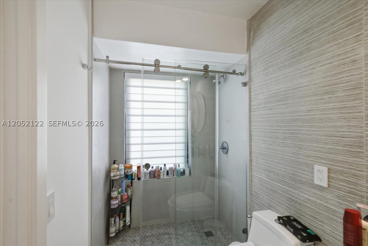 EASTERN SHORES 1ST ADDN - Residential Lease