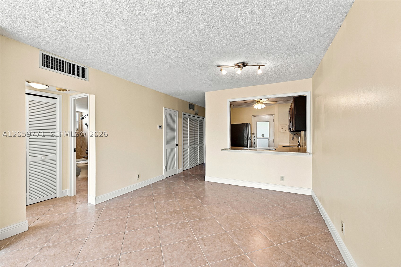 Horizon House Condo - Residential