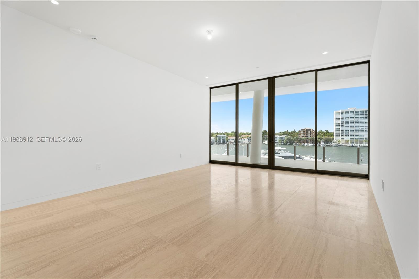 VITA GROVE ISLE - Residential