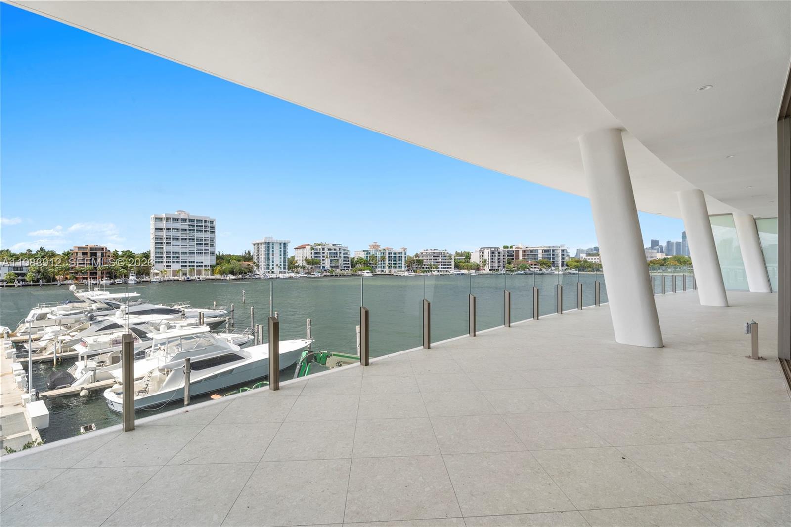 VITA GROVE ISLE - Residential